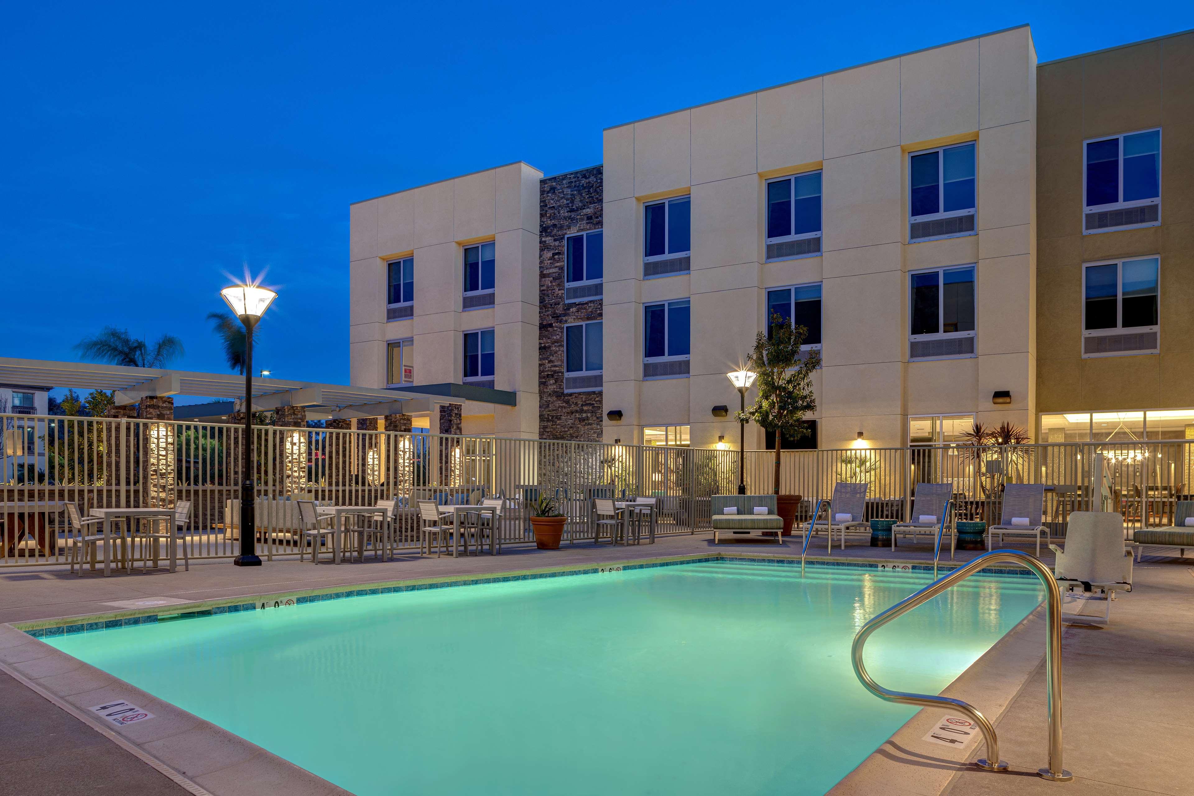 Hilton Garden Inn Temecula Eksteriør billede